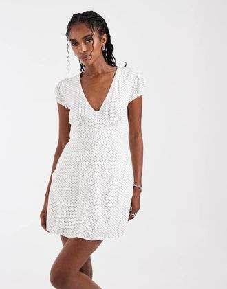 Hollister Vestito corto bianco a pois con scollo a V e colletto
