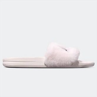 Athletic Propulsion Labs Womens Shearling Slide Sandal In Sea Salt/black