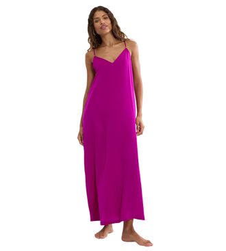Triumph Sommerkleid TRIUMPH Summer Satin Dress, Damen, Gr. 36, N-Gr, raspberry juice, Satin, Obermaterial: 100% Polyester, bequem lang, tiefer V-Ausschnitt, K
