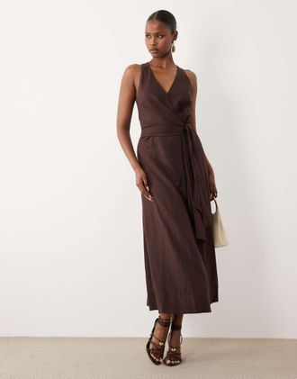 Forever New Vestito midi allacciato al collo in misto lino marrone cioccolato