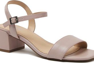 Lands End Essential Leather Block Heel Sandals in Faint Blush at Nordstrom, Size 7.5