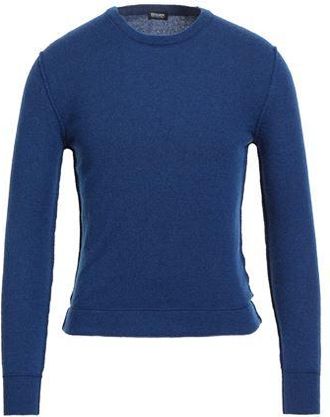 Blauer Sweaters