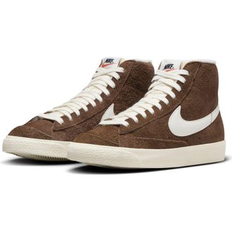 Nike Blazer Mid 77 Vintage Sneaker in Cacao/Coconut/Black at Nordstrom Rack, Size 9.5