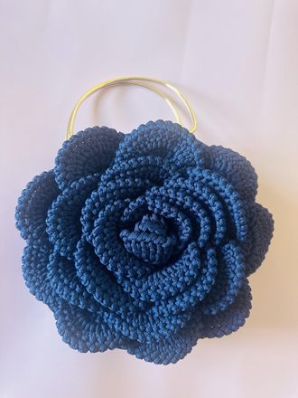 Generic Handcrafted 3D Rose Crochet Handbag, Red Floral Crossbody Purse with Gold Chain Strap, Romantic Evening Clutch Bag for Special Occasions, 20x18 cm (na