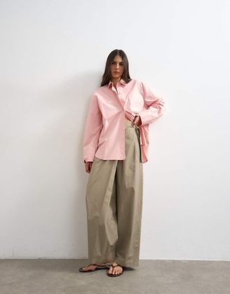 Topshop Pantaloni smart casual tecnici a portafoglio color fungo con fibbia-Marrone