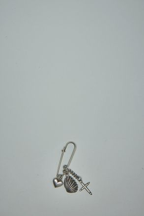 Werkstatt München Safety Pin Lucky Charms