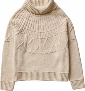 Carve Designs Womens Neve Cable Sweater In Birch