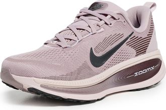 Nike Nike Womens Vomero 18, Particle Rose/Off Noir/Silt Red/Tattoo, 7.5