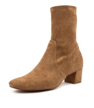 Django & Juliette Womens Hartful Boots In Sand