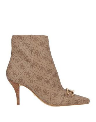 Guess CALZATURE - Stivaletti su YOOX.COM