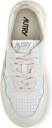 Autry Womens Sneakers Medalist Platform White Leather White-Feather Upper: Trainers White/feather