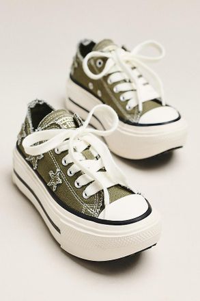 Converse Chuck Lift Platform Sneakers