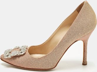 Manolo Blahnik Hangisi