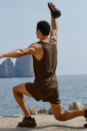 Alo | Conquer Tank Top in Espresso, Size: Medium