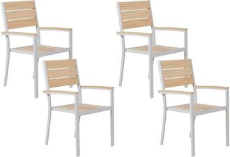 Beliani Conjunto De 4 Sillas De Jard&iacute;n De Madera Pl&aacute;stica Clara Beige Con Estructura De Aluminio Apilables Muebles De Patio Prato