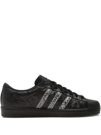 adidas Superstar Footpatrol gestreepte sneakers - Zwart