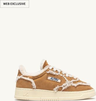Autry SNEAKERS MEDALIST MUTTON IN SUEDE COGNAC E SHEARLING IVORY