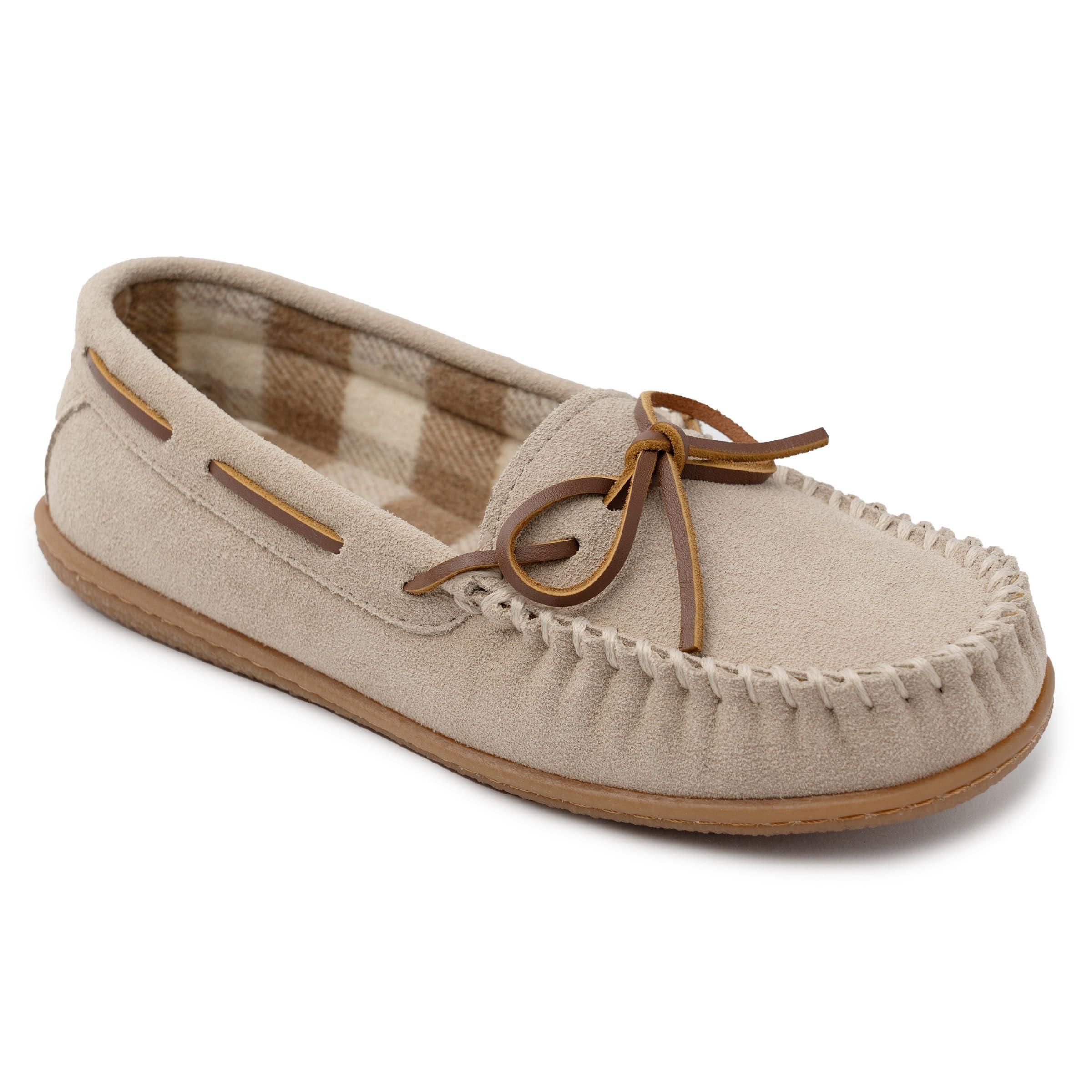 Minnetonka Moccasins sale at 57.19 Stylight