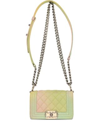 Chanel 2017 Boy Chanel quilted shoulder bag - Neutrals