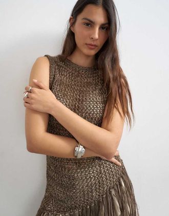 Topshop Top in maglia a rete marrone cioccolato con scollo rotondo e fettuccia