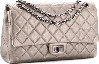Chanel Borsa a spalla 226 Reissue 2.55 in pelle di vitello trapuntata con battente - Argento
