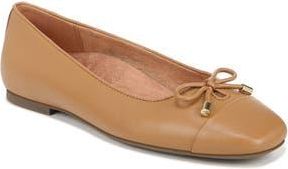 Vionic Klara Cap Toe Flat in Camel Leather at Nordstrom Rack, Size 10