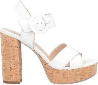 Nero Giardini FOOTWEAR - Mules & Clogs sur YOOX.COM