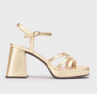 Wonders Platinum Love Sandal In Metallic