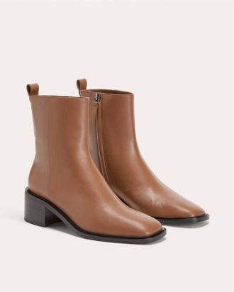 Everlane Womens City Leather Square Toe Boot In Saddle Brown
