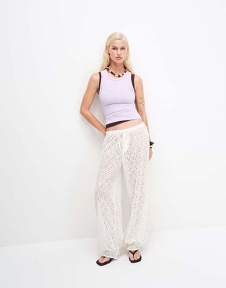 Monki Pantaloni a palloncino boh&eacute;mien in pizzo bianco sporco