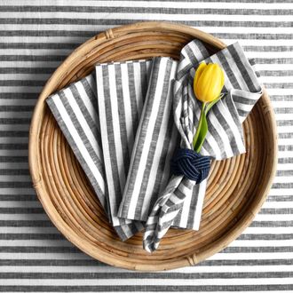 Solino Home Linen Dinner Napkins - Amalfi Stripe, 20 x 20 Inch in Black And White at Nordstrom, Size Large