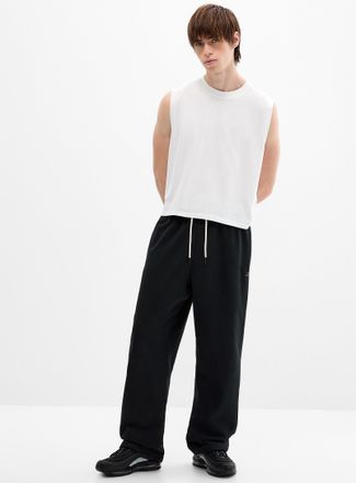 Nike Mens Standard Issue basketball sweatpant Loose fit