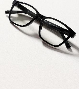 Peepers Tavern Square Readers