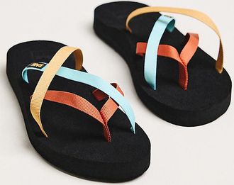 Teva Olowahu Cross-Strap Sandals