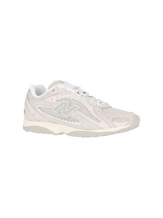 New Balance Mixed-Material Low-Top Sneaker - White