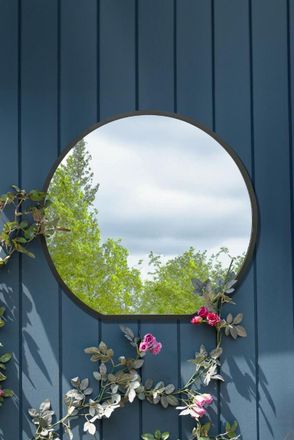 MirrorOutlet Black Framed Flat Bottom Circular Garden Wall Mirror (84CM X 80CM) | Size: 1 Pack
