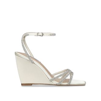 Steve Madden Womens Aubri Cream Sandals - Size UK 5