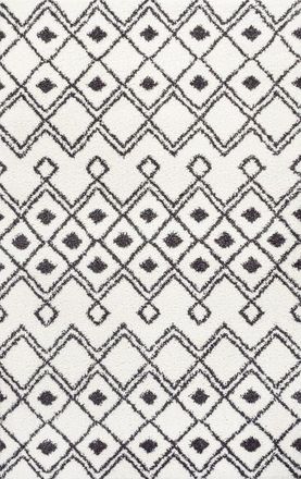 Jonathan Y Designs Caimari Moroccan Diamond Shag Area Rug in White/gray at Nordstrom, Size 4Ft 0In X 6Ft 0In