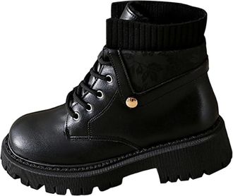 Generic Black Winter Thick Bottom Ladies Snow Boots with Metal Chain Embellishments and Cozy Furry Collar for Comfortable Flat Heel Leisure Activities