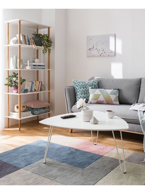 Klein, aber oho! Wir haben einen Experten gefragt, wie du am besten kleine Räume einrichten kannst, ohne dass sie überladen wirken. Möbel für kleine Räume!