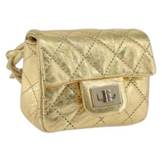 Chanel Pre-owned Mini Bags, female, Yellow, Size: ONE SIZE Pre-owned Mini Pouch