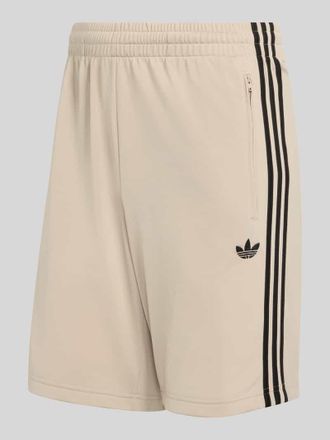 adidas Originals Regular Fit Trainingsshorts mit Logo Stitching in Beige, Gr&ouml;&szlig;e XXL