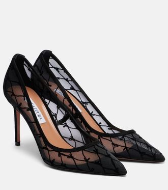 Aquazzura Salones Bow Tie 85 de sat&eacute;n y malla