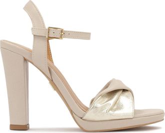 Kazar Beige en gouden sandalen met een brede hak - Dames - Sandalen met hakken - Geel - 37 EU - Leer - Schoenen