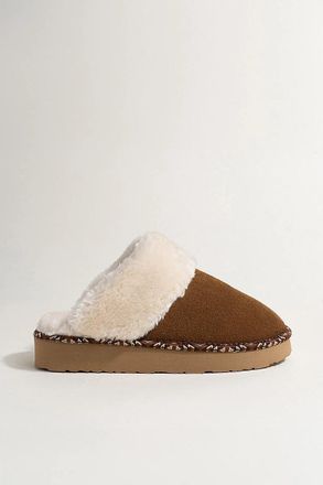Minnetonka Cerise Slippers