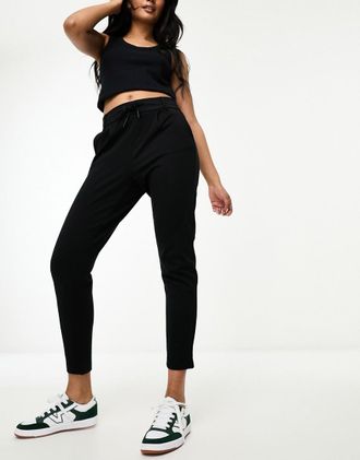 Only Only slim fit cropped pants in black