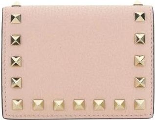 Valentino Garavani Rockstud Grainy Calfskin Kaarthouder Met Rits - Dames - Portefeuilles - Roze - ONE Size - Leer - Accessoires
