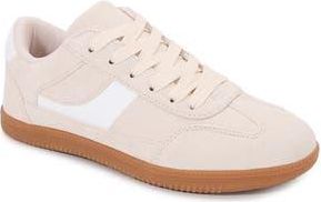 Berness Lily Gum Sole Sneaker in Beige at Nordstrom Rack, Size 11