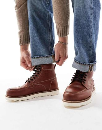 Asos Stivaletti stringati in pelle marrone con suola a contrasto