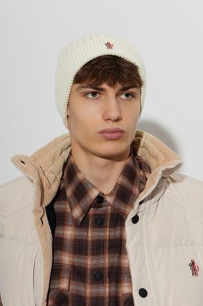Moncler MONCLER GRENOBLE APR&Egrave;S-SKI Mens Beanie Hat, Mens, Cream